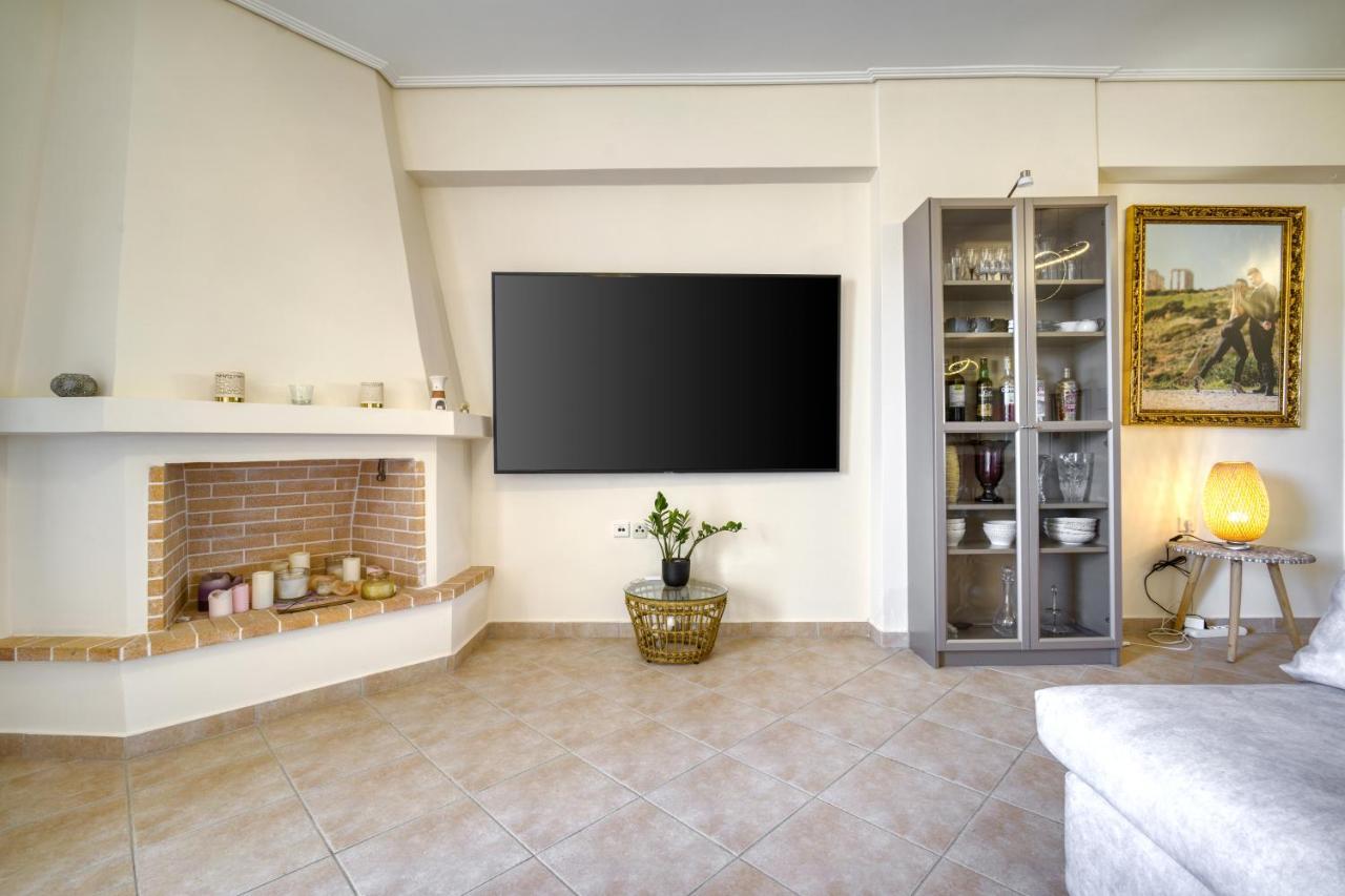 Sea & Mountain Apartment Close To Port And City Lavrion Luaran gambar