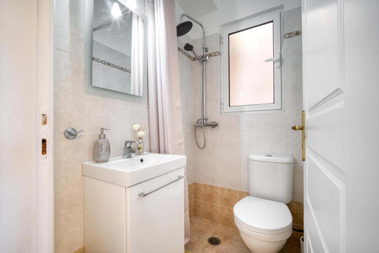 Sea & Mountain Apartment Close To Port And City Lavrion Luaran gambar