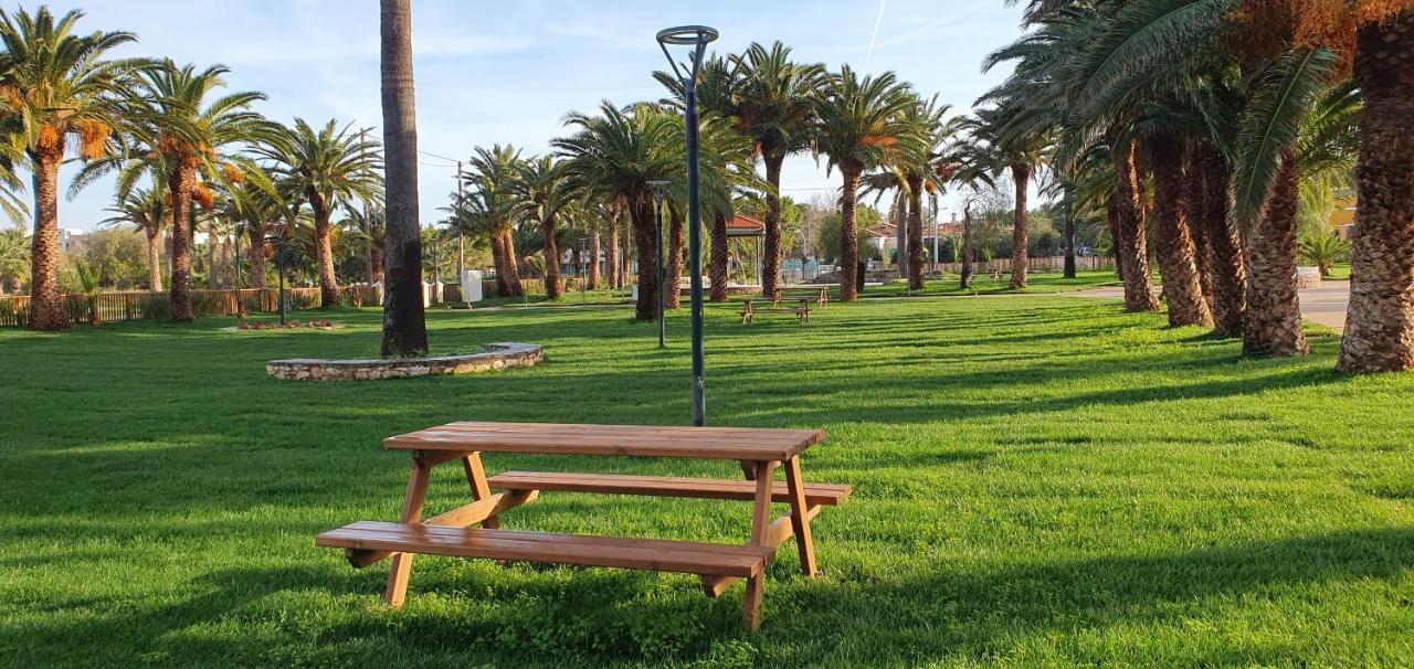 Sea & Mountain Apartment Close To Port And City Lavrion Luaran gambar