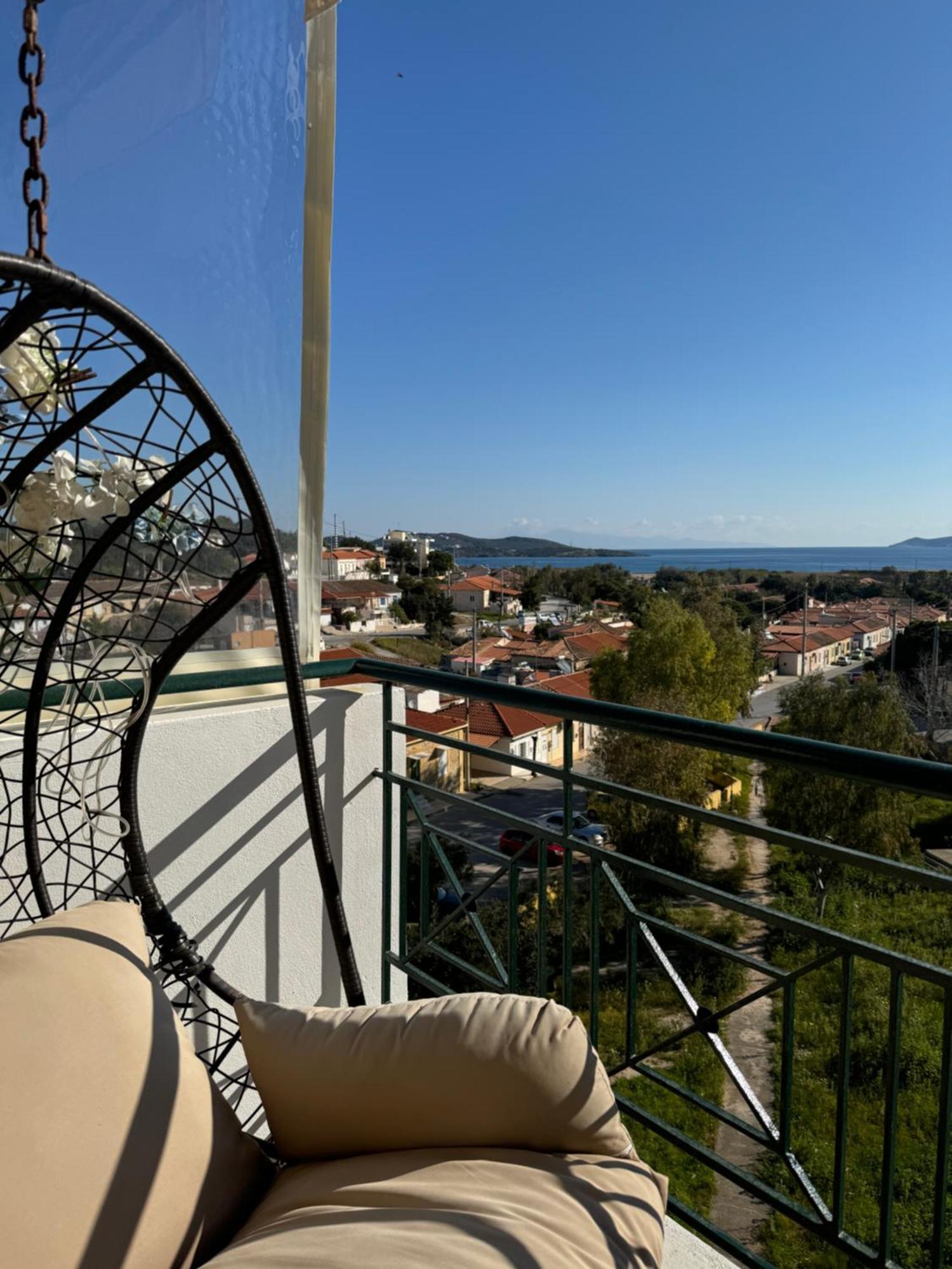 Sea & Mountain Apartment Close To Port And City Lavrion Luaran gambar