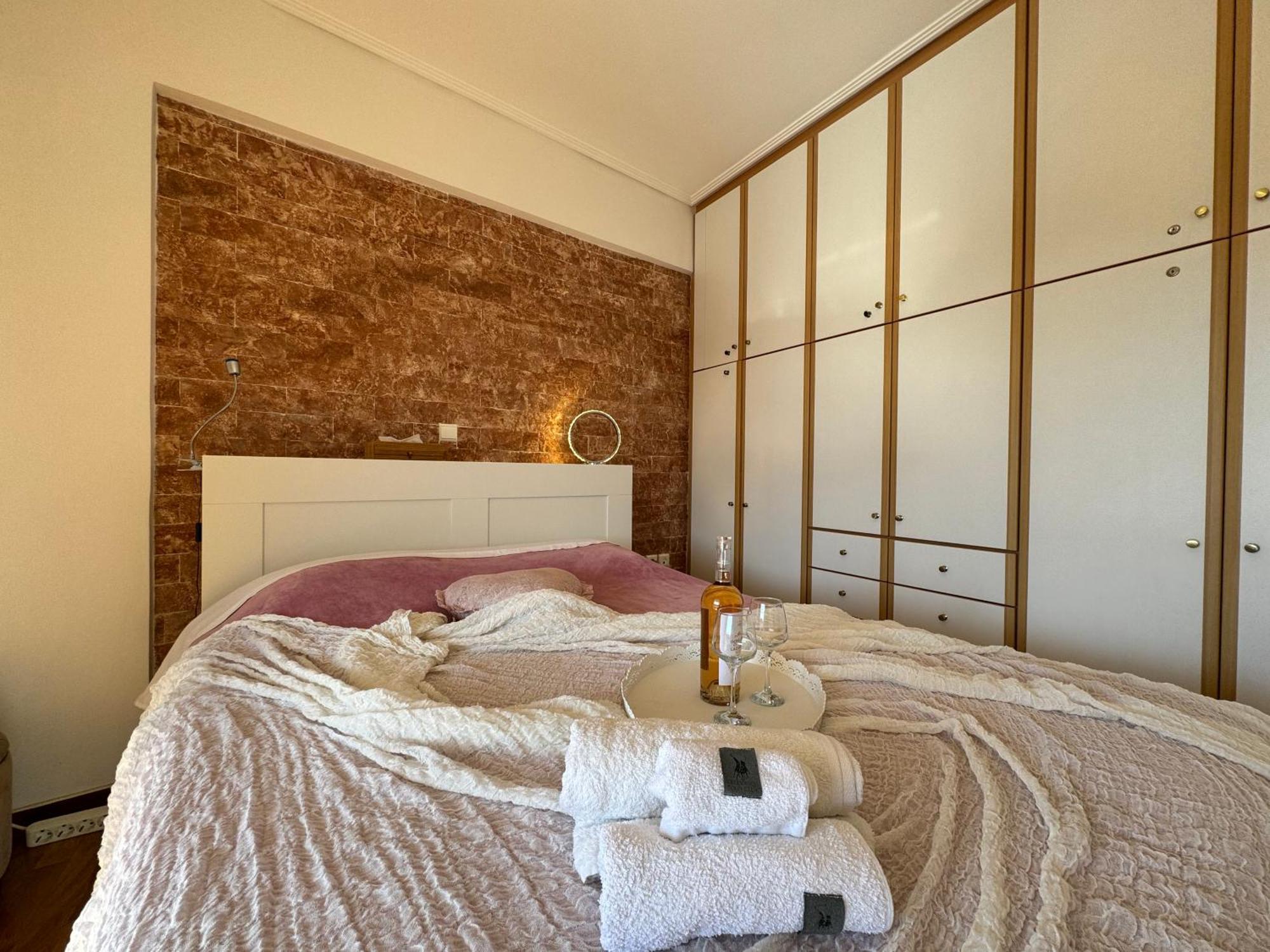 Sea & Mountain Apartment Close To Port And City Lavrion Luaran gambar